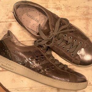 Nero Giardini Metallic Sneakers